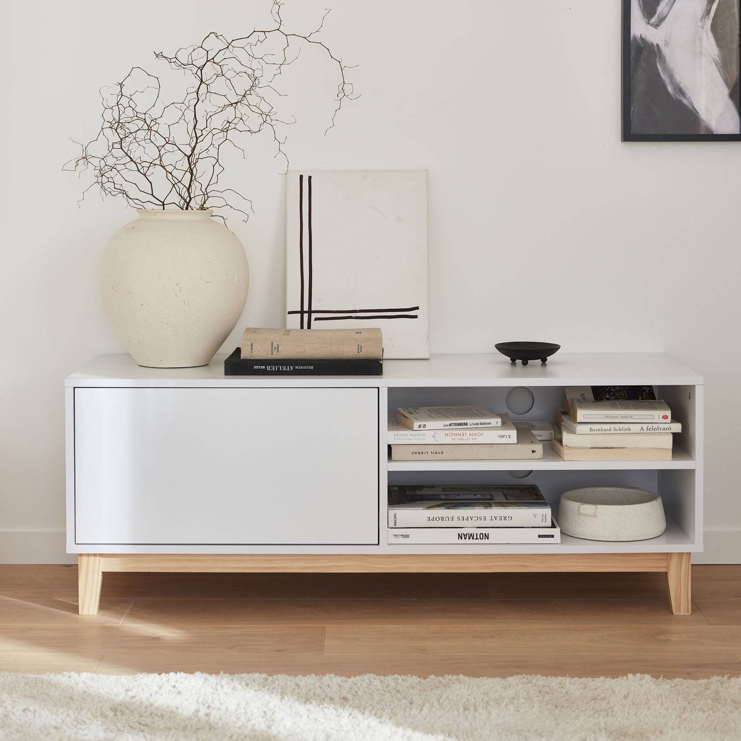 Meuble TV scandinave blanc - Floki - 1 tiroir, pieds en bois de sapin, 120x40x45cm Photo3