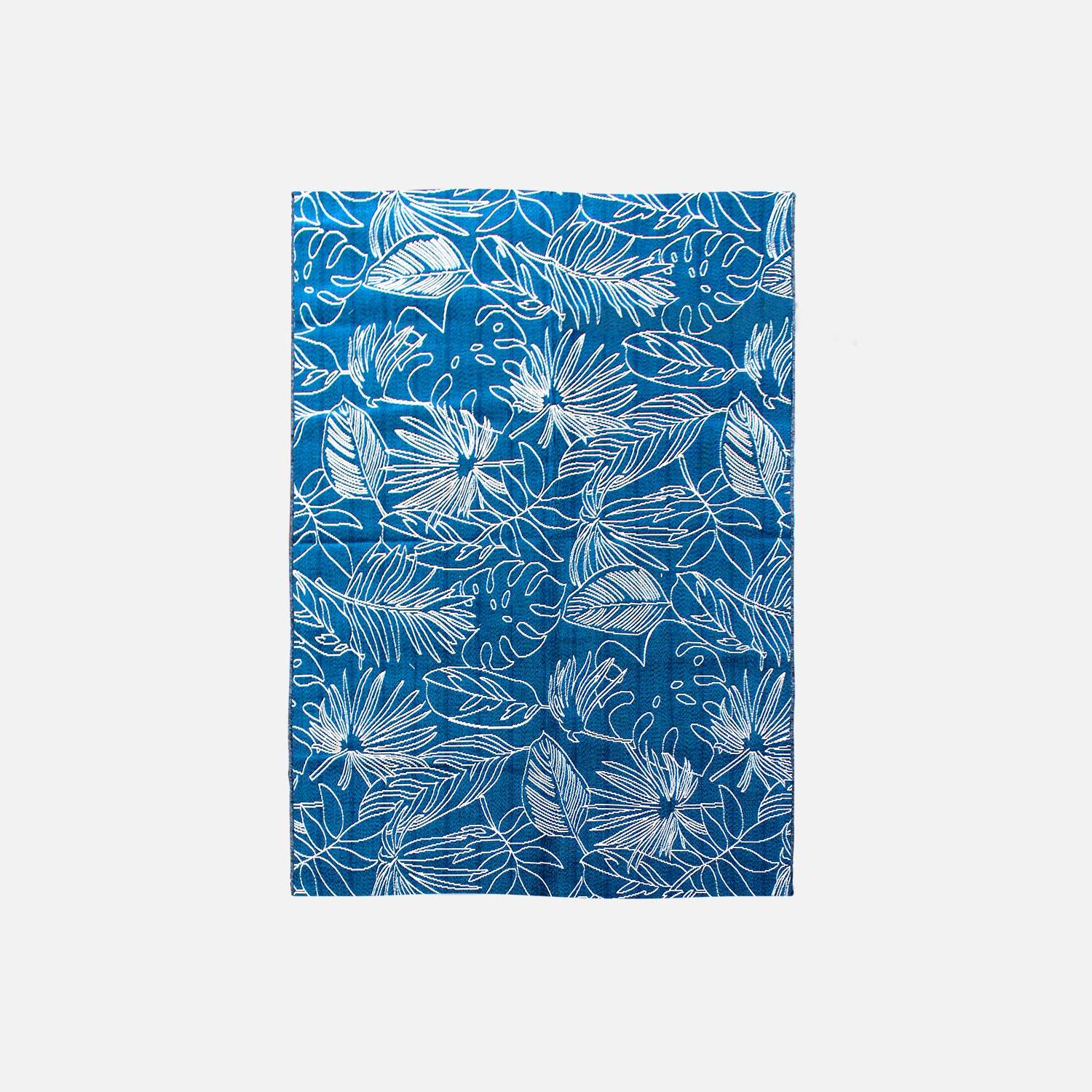 Alfombra de exterior/interior 160 x 230 azul pato con dibujo exótico blanco Photo1