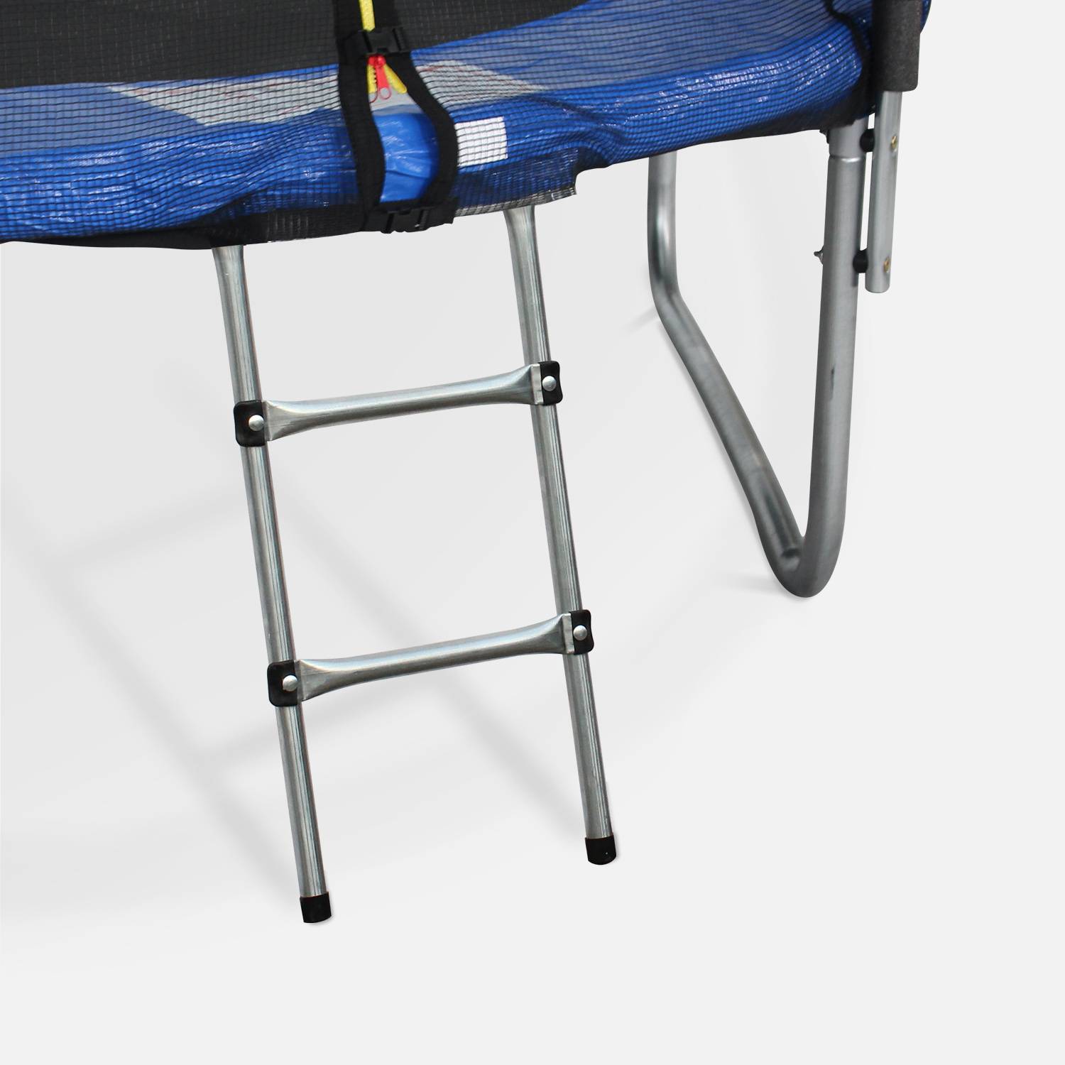 Pakket met accessoires voor trampoline Ø400cm Mercure met een ladder, een beschermhoes, een opbergnet voor schoenen en een verankeringskit Photo2