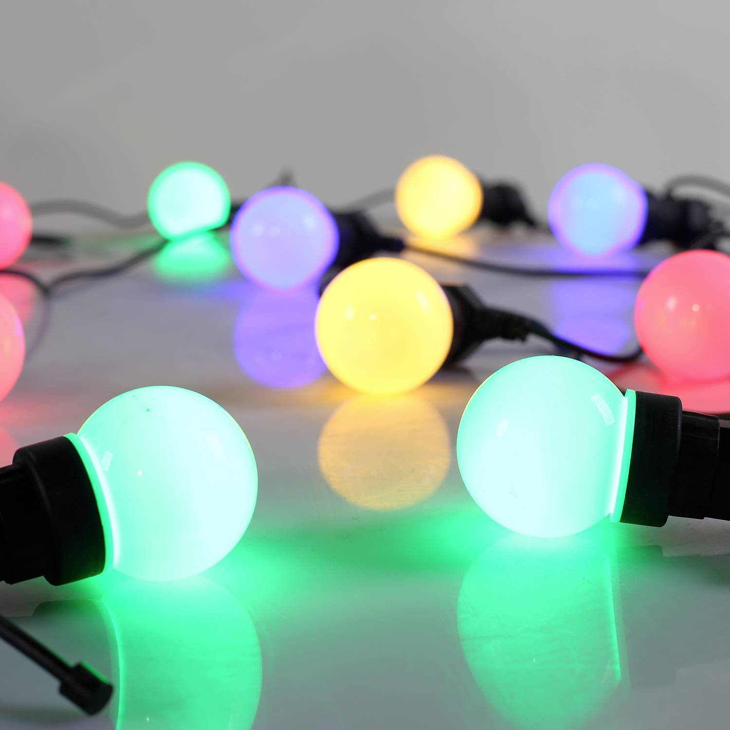 HERACLES - Cadena de luces de taberna para exteriores con 10 bombillas, 50 LED multicolores, funciona con pilas, función de temporizador, 8 modos, 4,5 m de largo Photo5