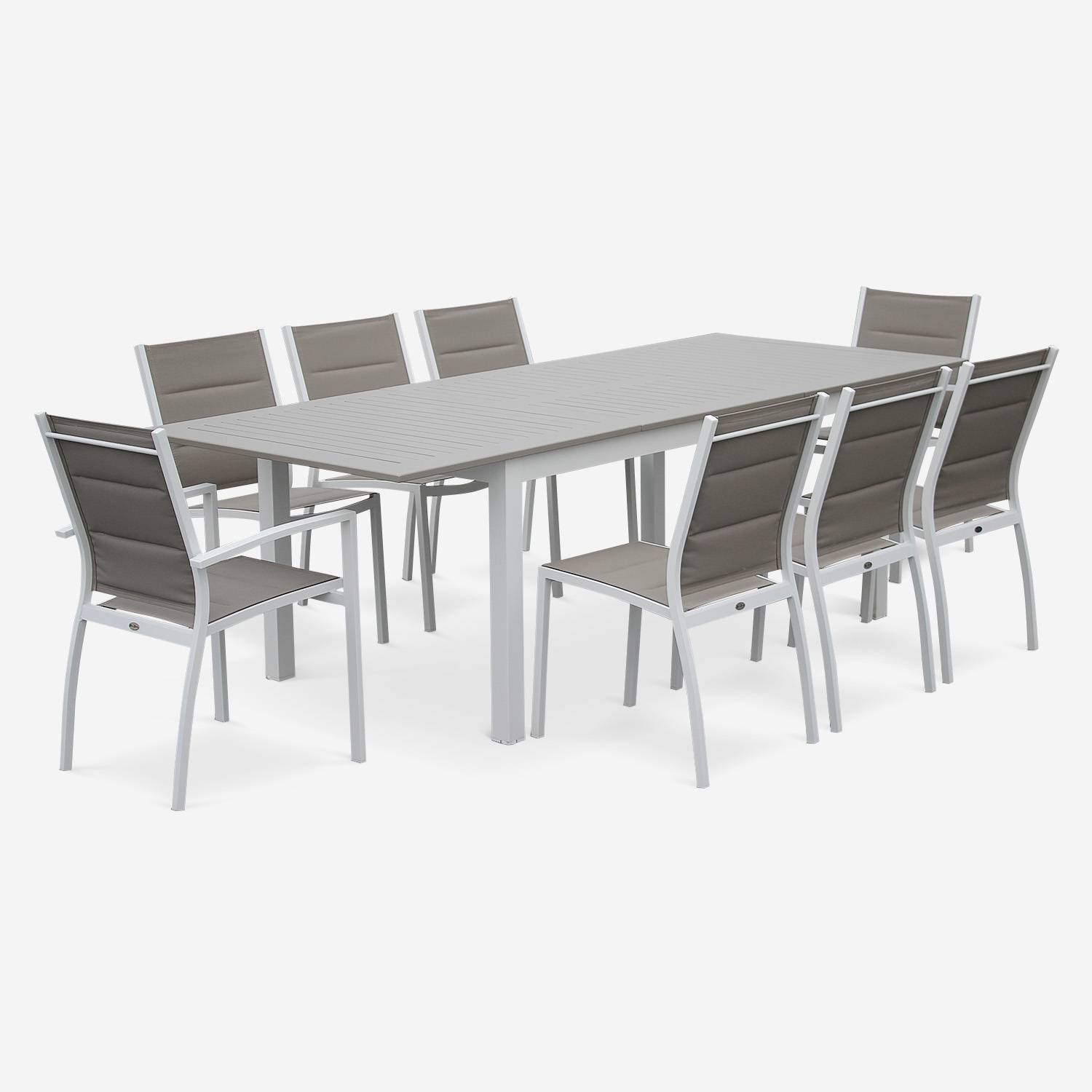 Chicago set, 1 tafel met een verlengstuk,  2 fauteuils, 6 stoelen uit aluminium en textileen Photo2