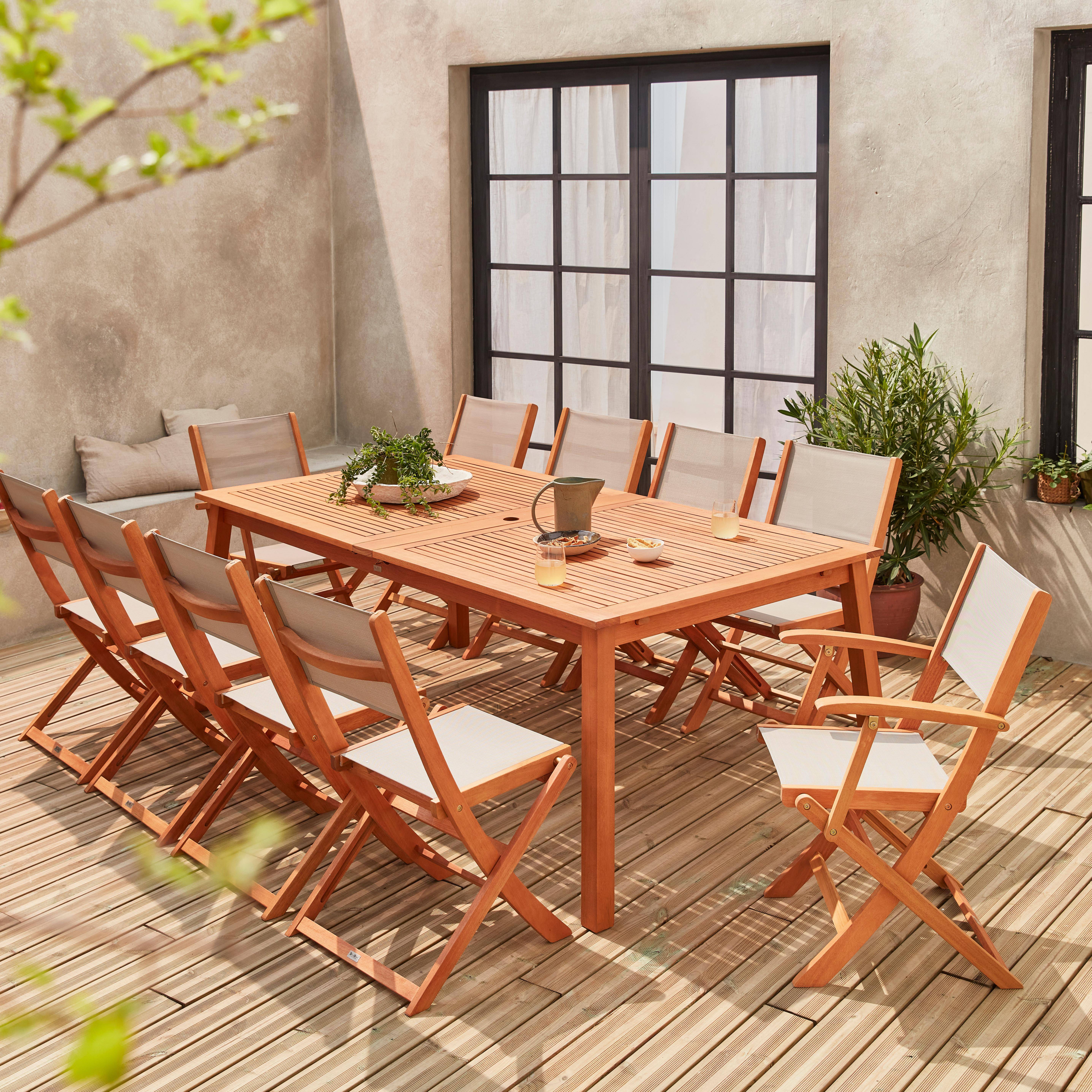 Ausziehbare Gartenmöbel aus Holz - Almeria Tisch 200/250/300cm mit 2 Verlängerungen, 2 Sesseln und 8 Stühlen, aus geöltem FSC Eukalyptusholz und taupgrau Textilene Photo2