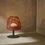Lampe de table nomade rechargeable LED en rotin naturel, intérieur / extérieur  Photo1