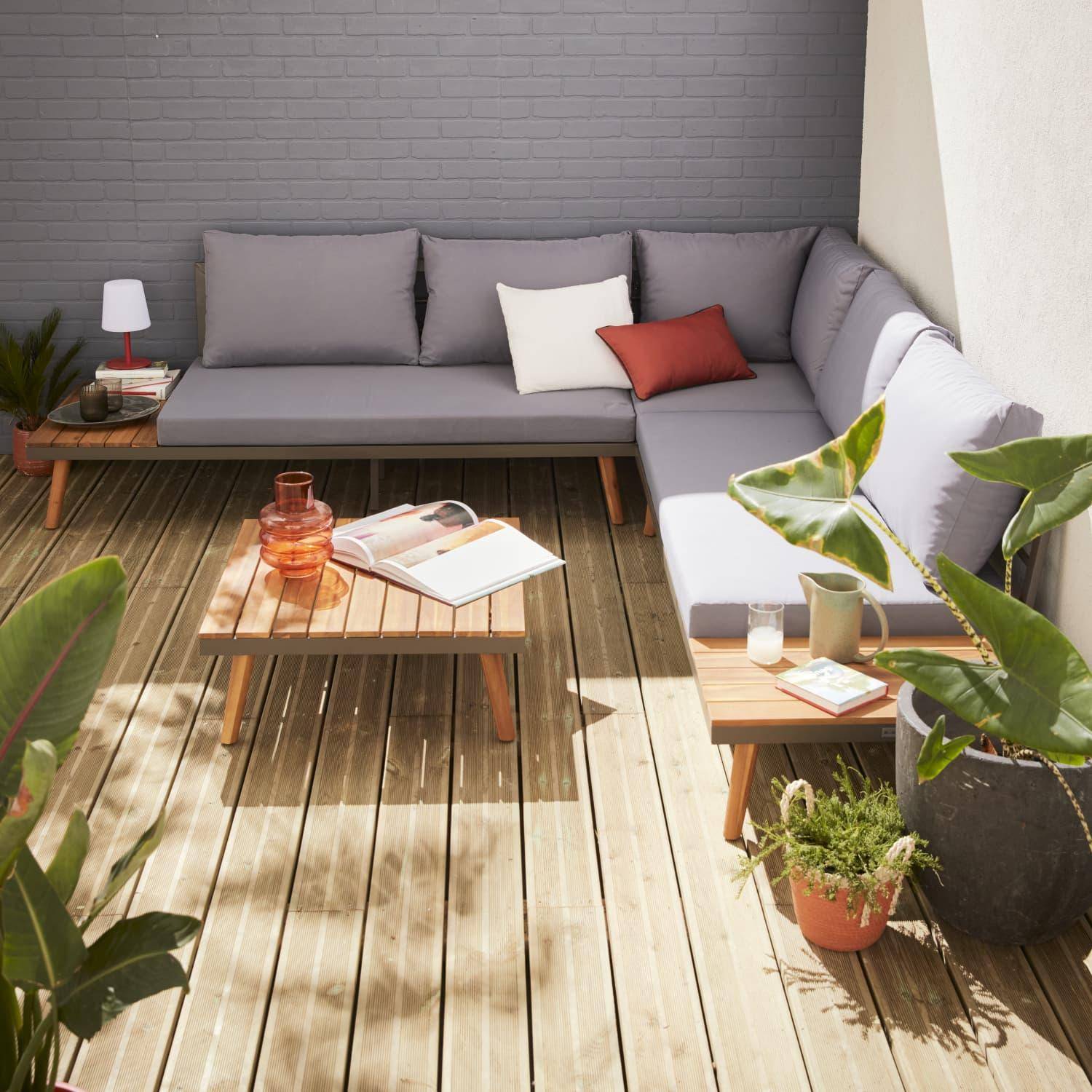 Salotto da giardino in legno 5 posti - Modello Buenos Aires - Cuscini grigi, divano ad angolo, ripiani laterali e tavolo basso in acacia, struttura alluminio, stile scandinavo, design Photo1