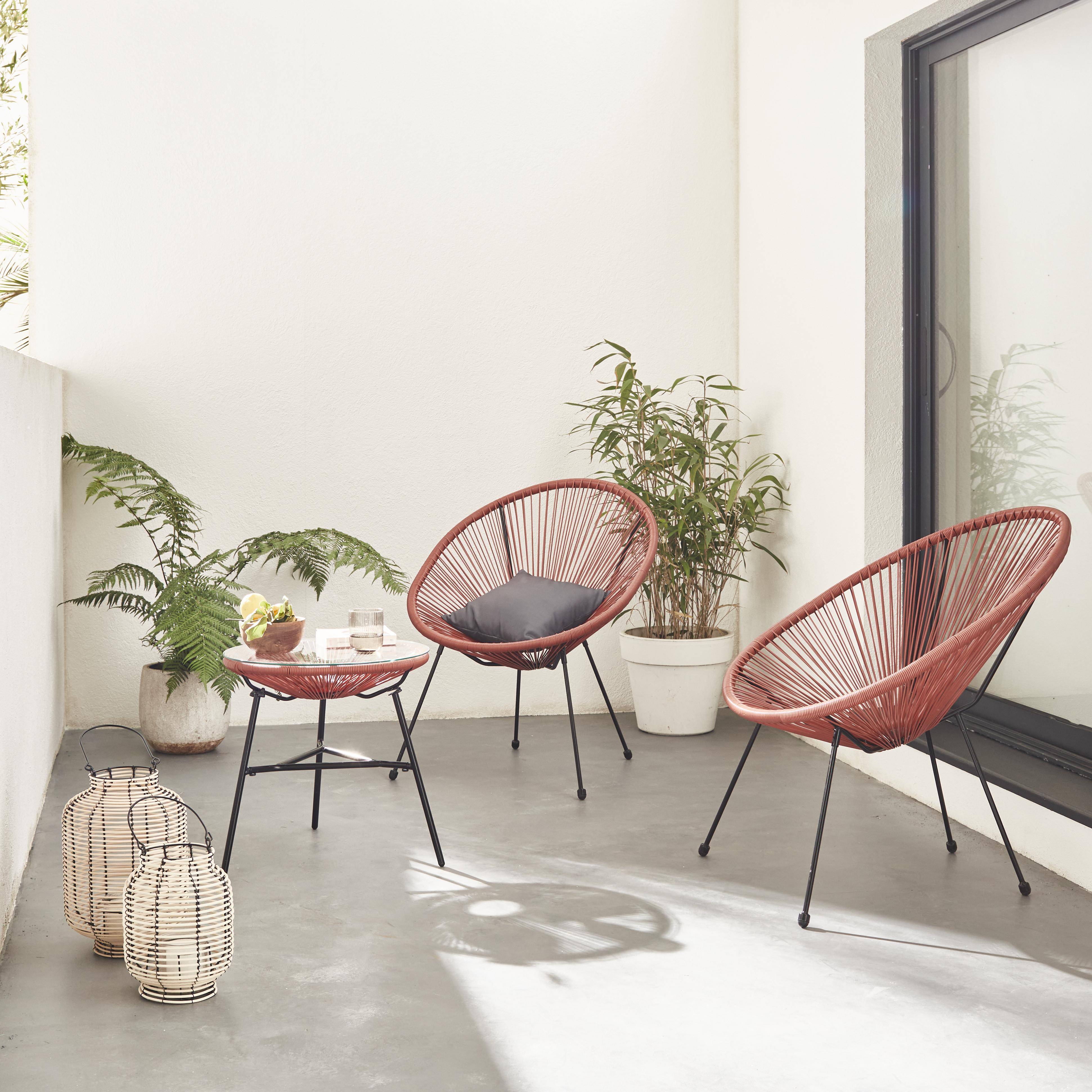 Set van 2 ei-vormige stoelen ACAPULCO met bijzettafel -Terra Cotta- Stoelen 4 poten design retro, met lage tafel, plastic koorden Photo1
