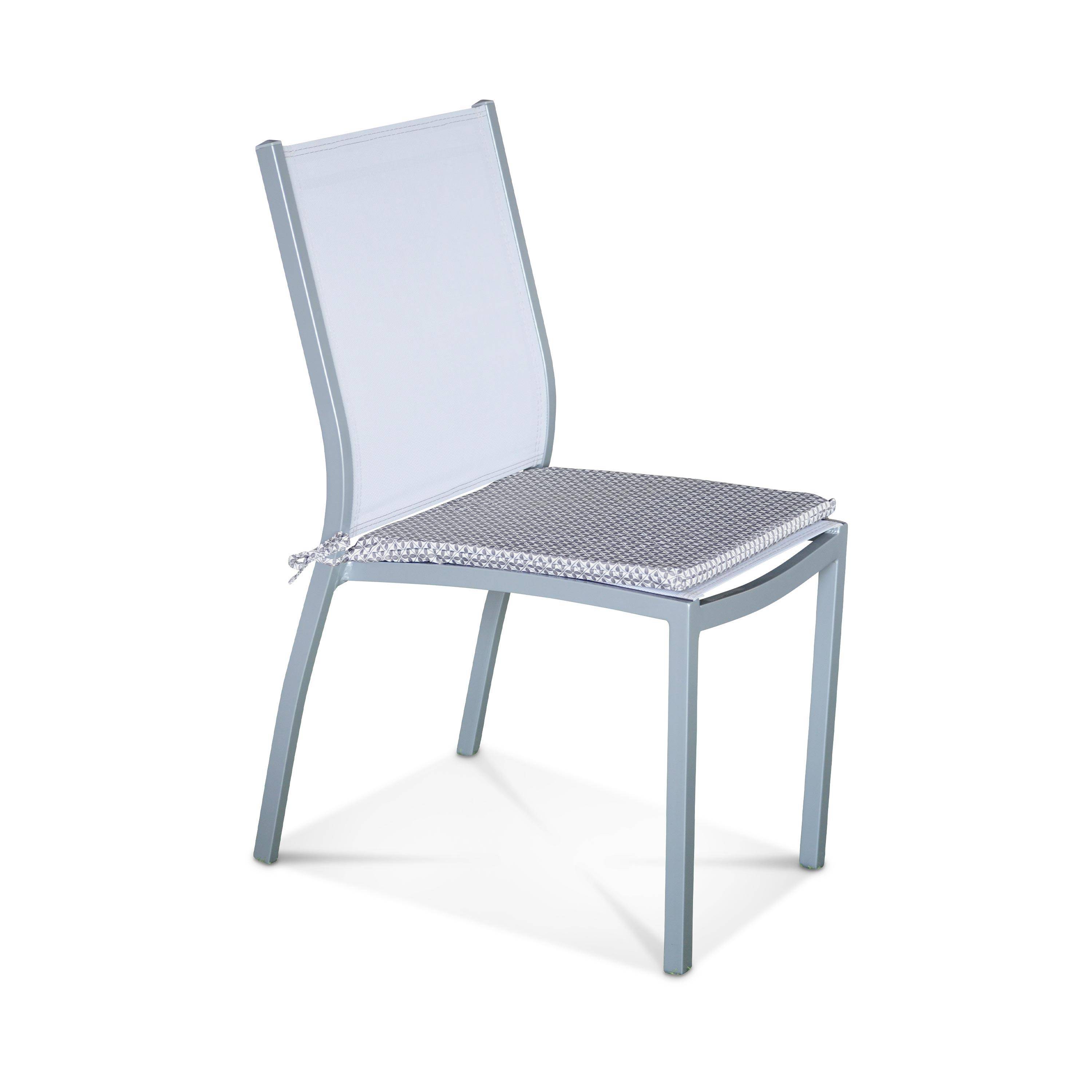 Collection HERITAGE - Lot de 4 galettes de chaises - 43 x 40 cm - couleur carreaux de ciment, tissu déperlant, réversibles, anti UV, petites cordes pour attacher Photo2