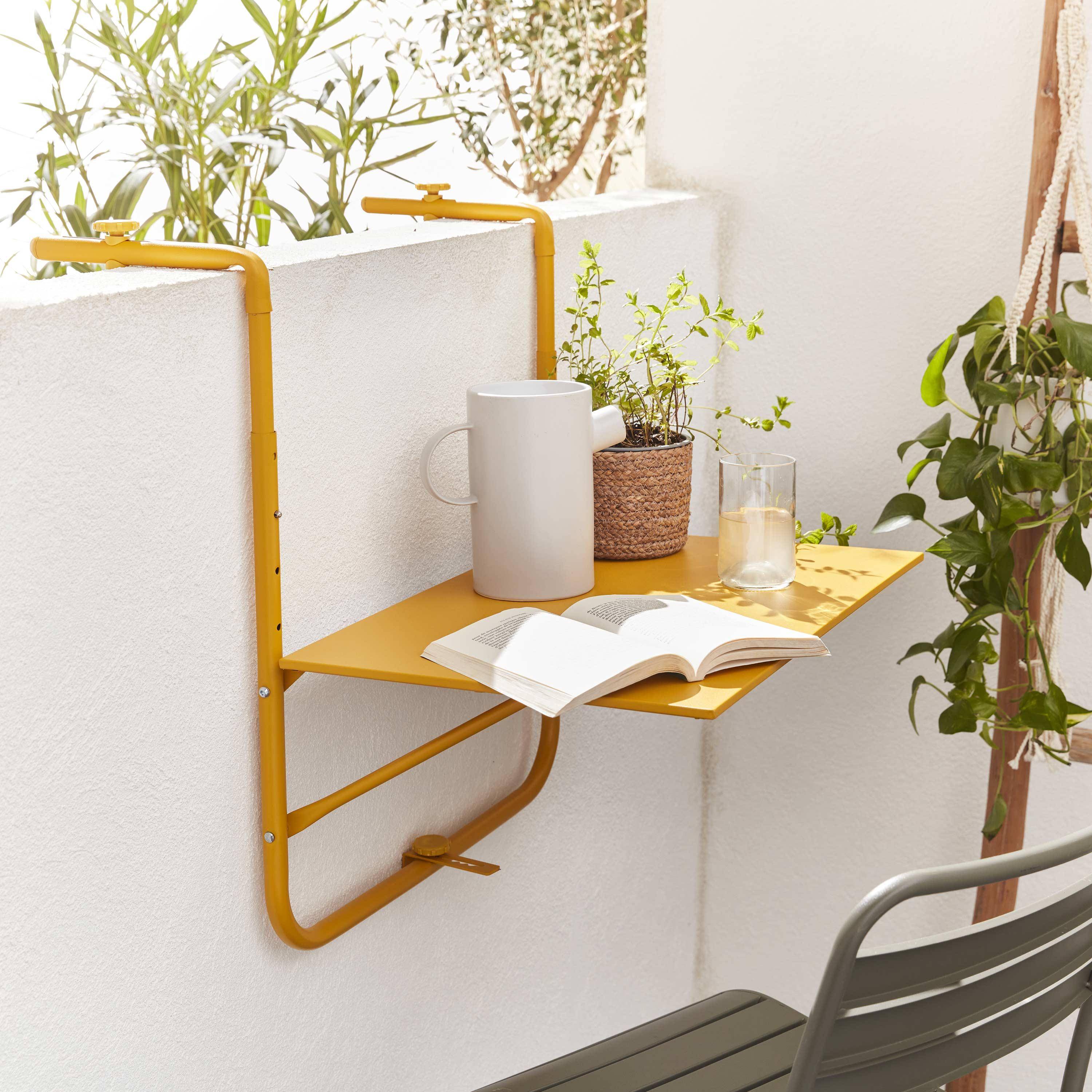 Table de balcon en acier jaune, table suspendue , plateau de  60 x 43 cm, hauteur et accroche réglables, tablette rabattable  Photo1