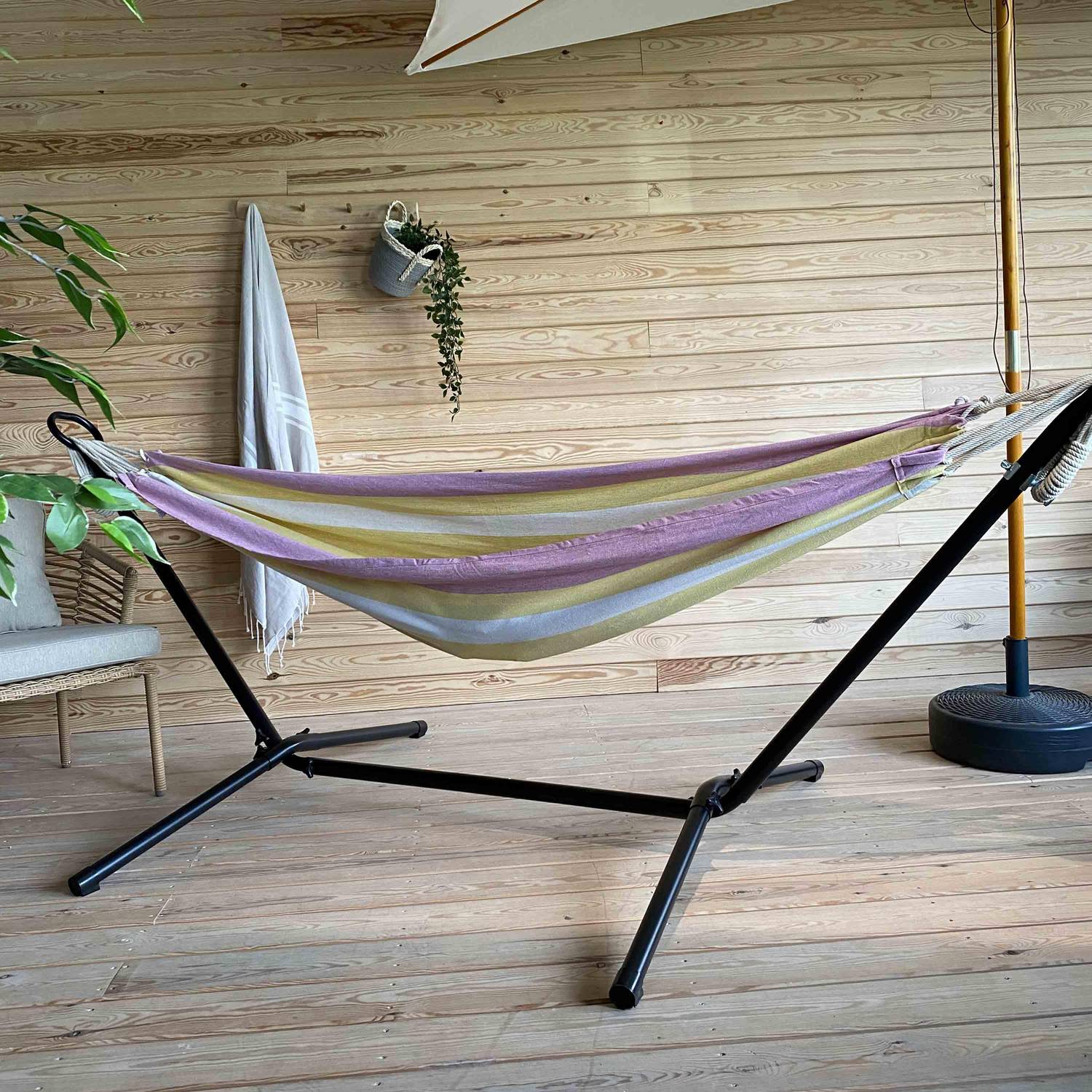 Toile de hamac 1 personne , 110x220cm, avec cordes d'accroche et mousquetons, structure pour hamac, rayée jaune et rose Photo4