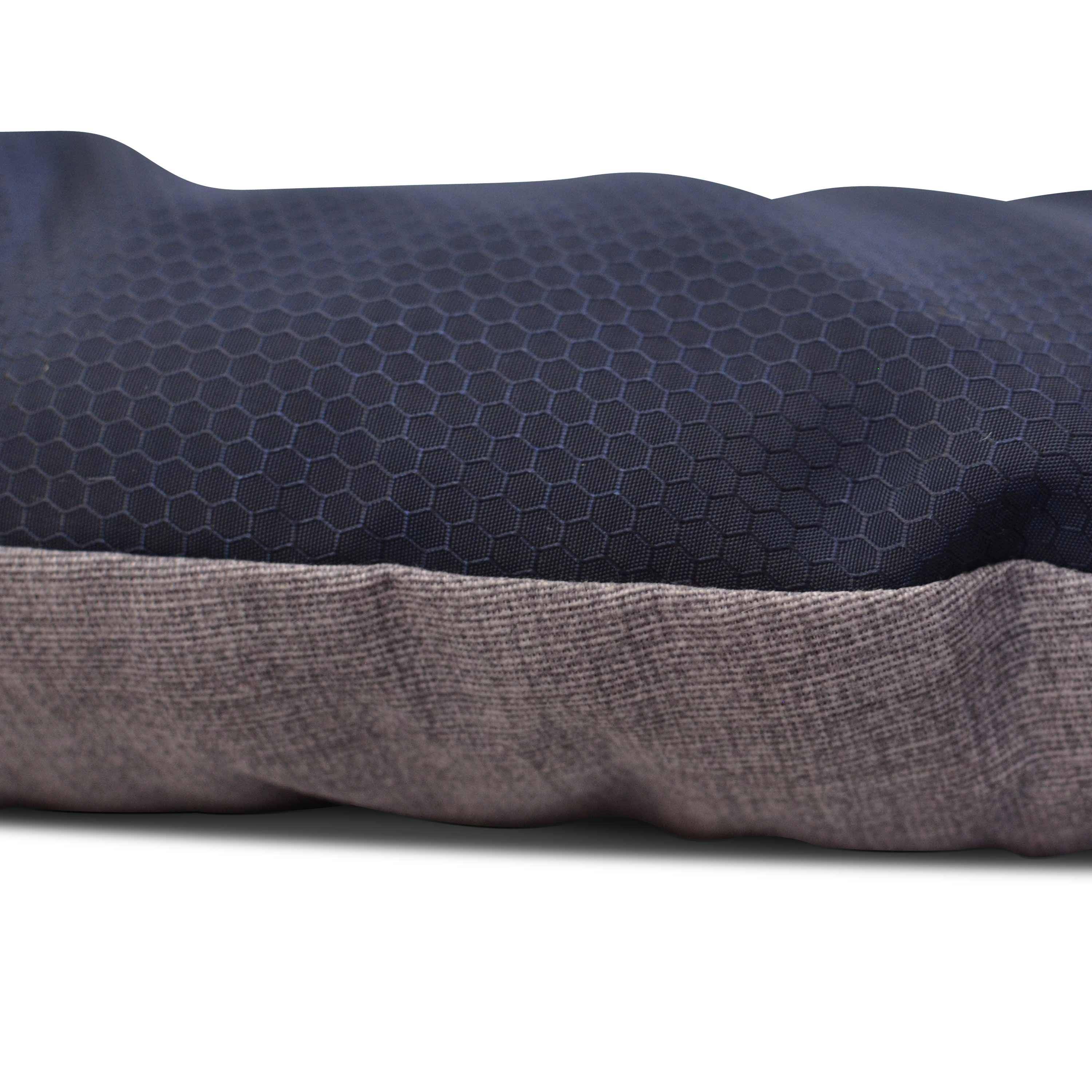 Coussin en coton et en polyester gris et bleu marine 100 x 60 cm de forme ovale, pour chien moyen, taille M  Photo4
