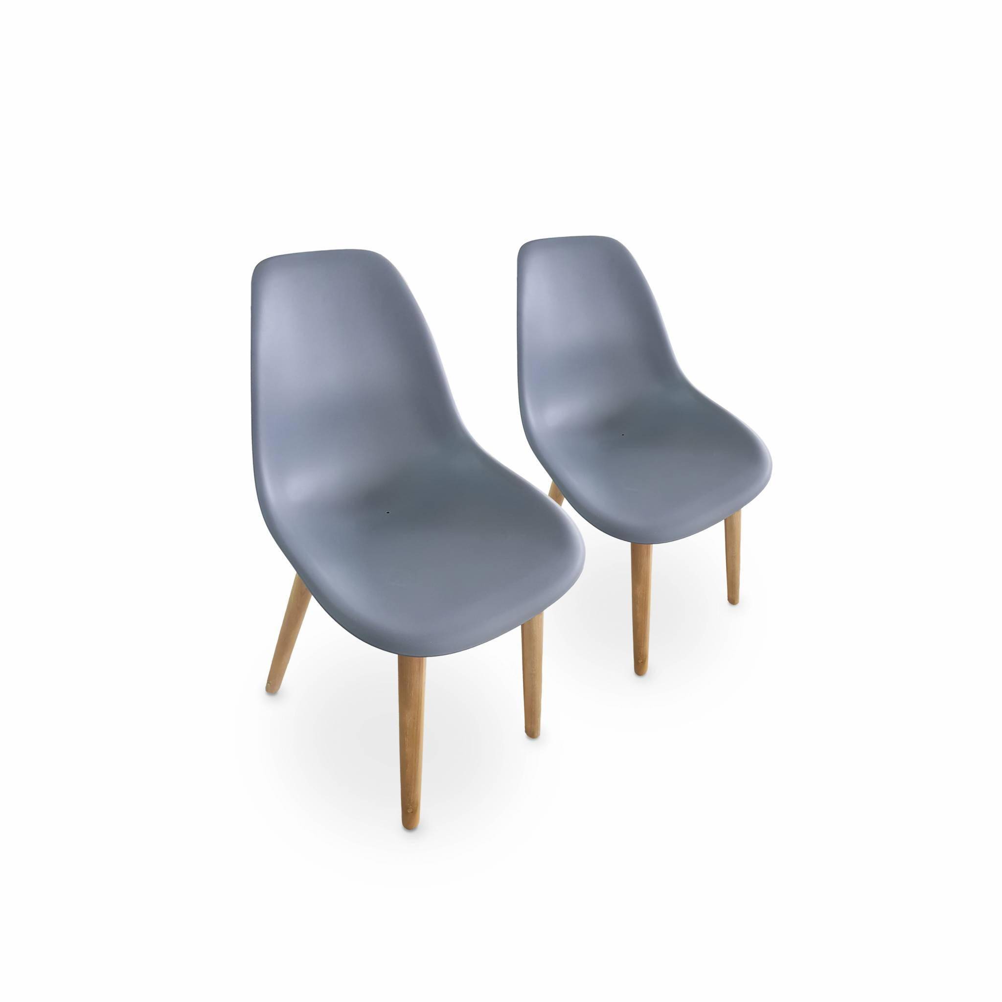 2er Set skandinavische Stühle Penida, aus Akazienholz und anthrazitfarbenem Kunstharz gespritzt, innen/außen Photo1