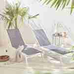 Lot de 2 bains de soleil ELSA en aluminium blanc et textilène gris, transats multi positions avec roulettes Photo1