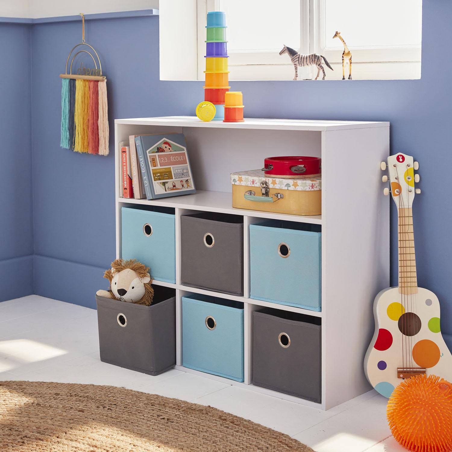Mueble con almacenaje para niño, blanco - Camilo - con 7 compartimentos y 6 cestas grises y azules Photo1