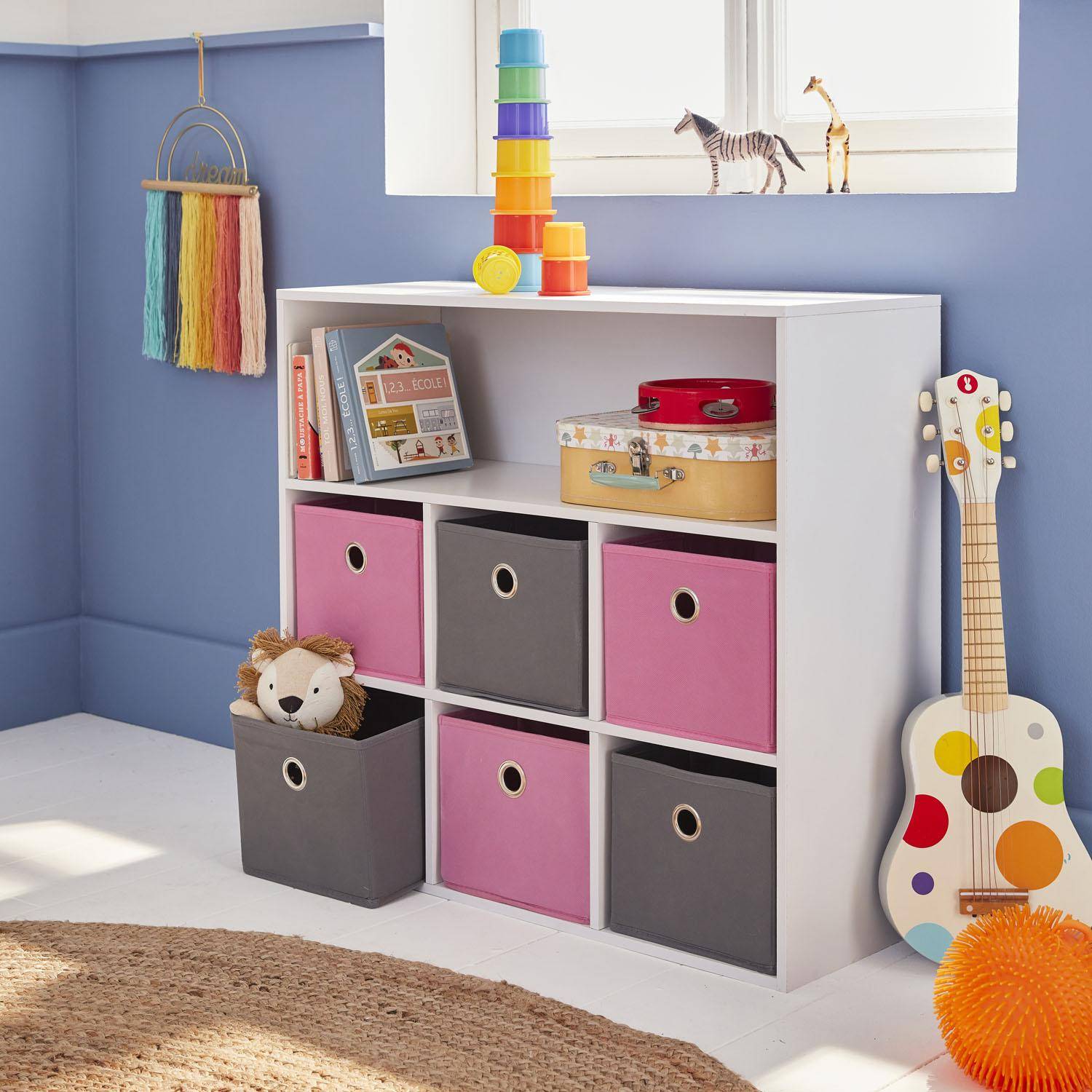 Mueble con almacenaje para niño, blanco - Camila - con 7 compartimentos y 6 cestas grises y rosas Photo1