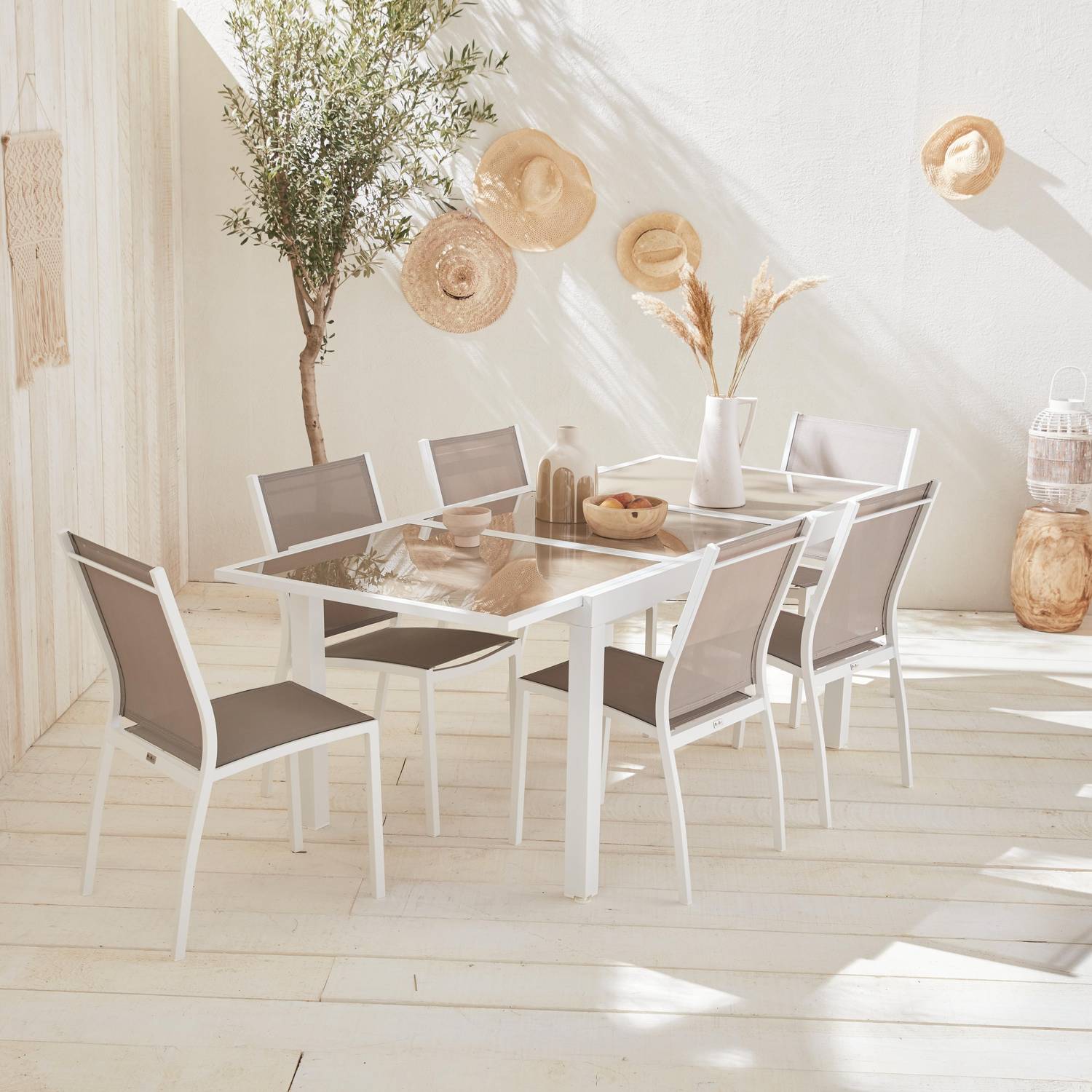 Ausziehbarer Tisch Gartengarnitur - Orlando Taupe - Aluminiumtisch 150/210 cm, Glasplatte, mit Verlängerung und 6 Sitzen aus Textilene Photo1