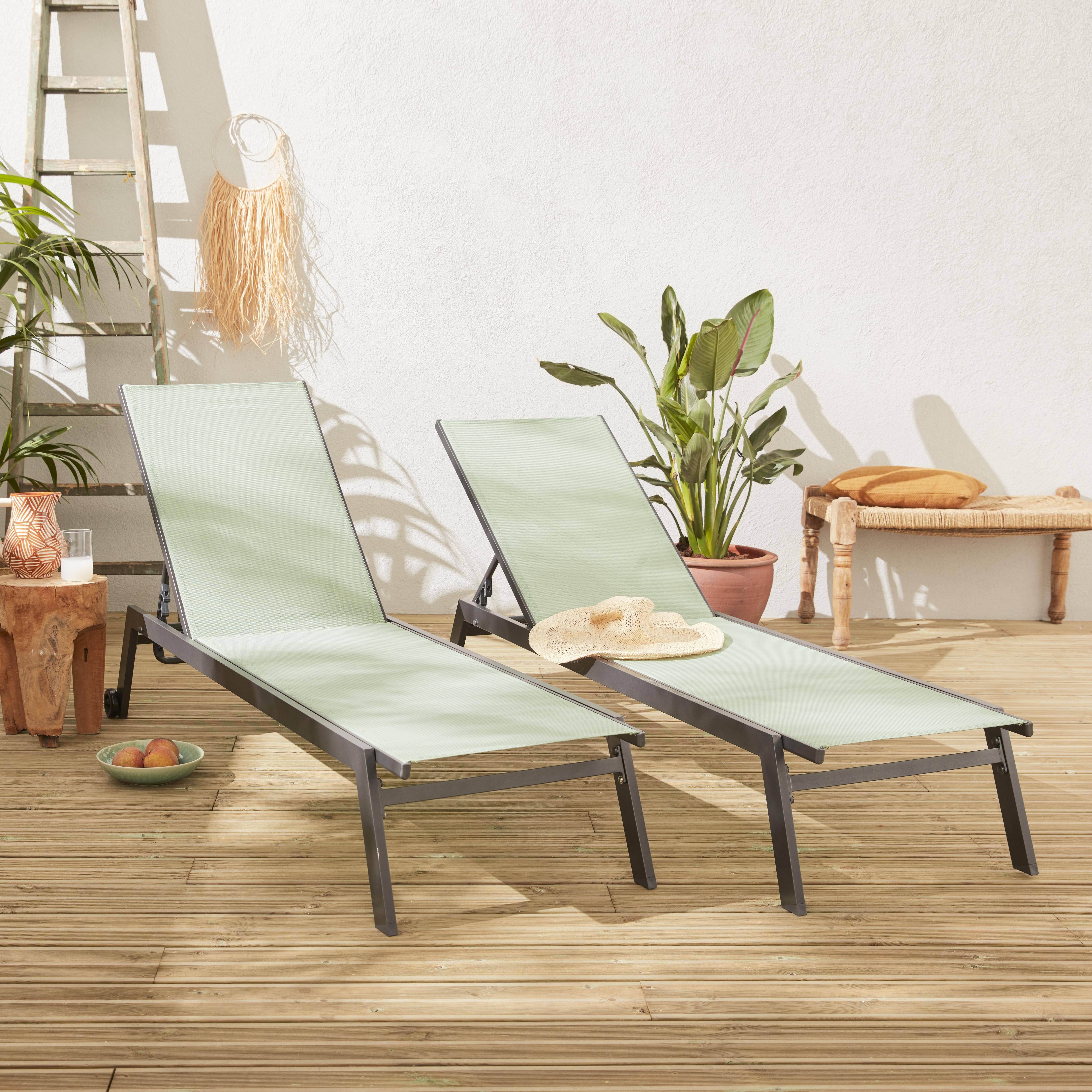 Set mit 2 ELSA Sonnenliegen aus anthrazitfarbenem Aluminium und Textilene in graugrün, Liegestühle mit mehreren Positionen und Rädern Photo1