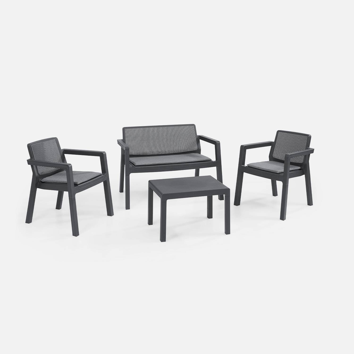 Salon de jardin 4 places - Emily -  résine plastique injectée Graphite avec coussins gris, deux fauteuils empilables, un canapé, une table basse Photo3