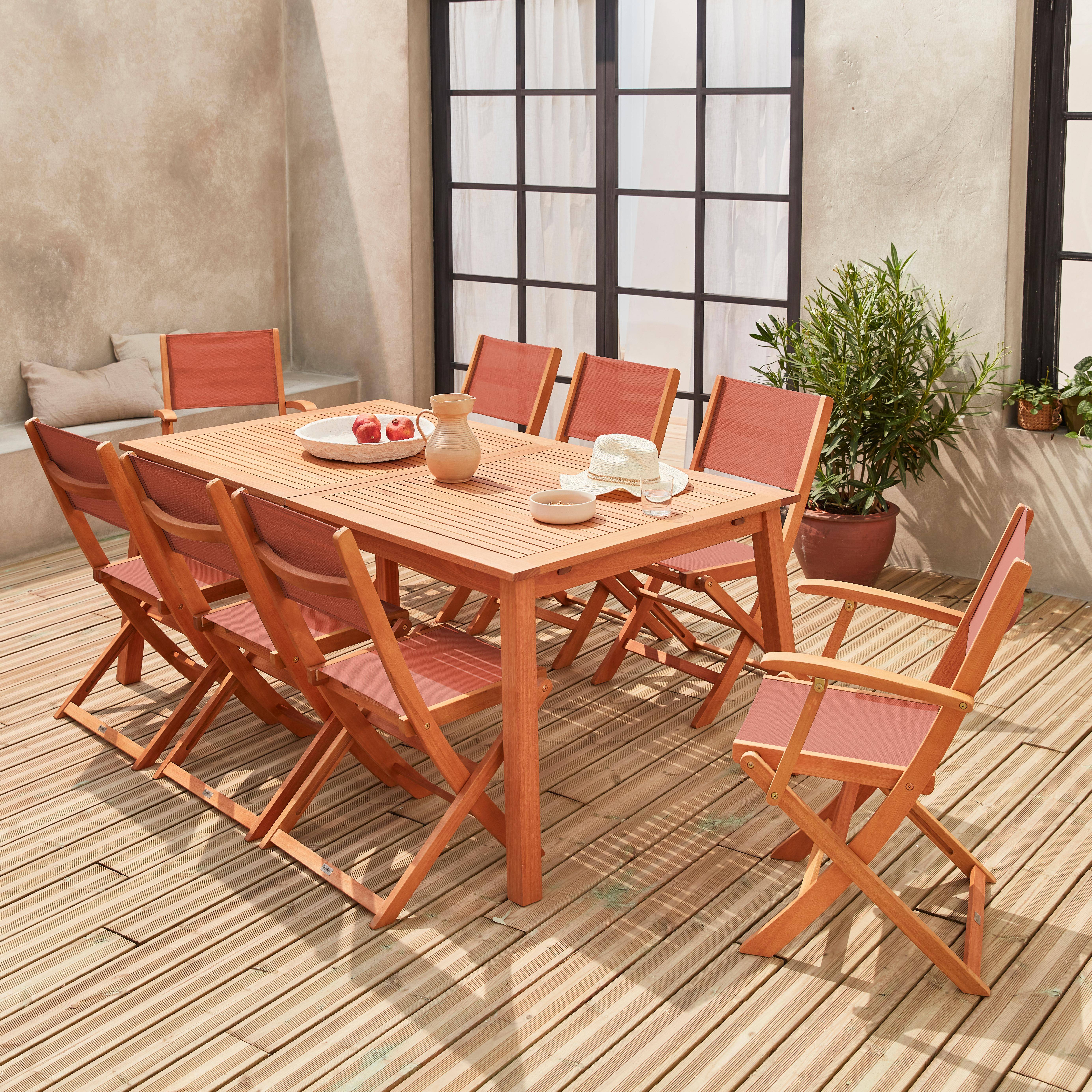 Ausziehbare Gartenmöbel aus Holz - Almeria - Tisch 180/240 cm mit Verlängerung, 2 Sesseln und 6 Stühlen aus geöltem FSC-Eukalyptusholz und terrakottafarbenem Textilene Photo2