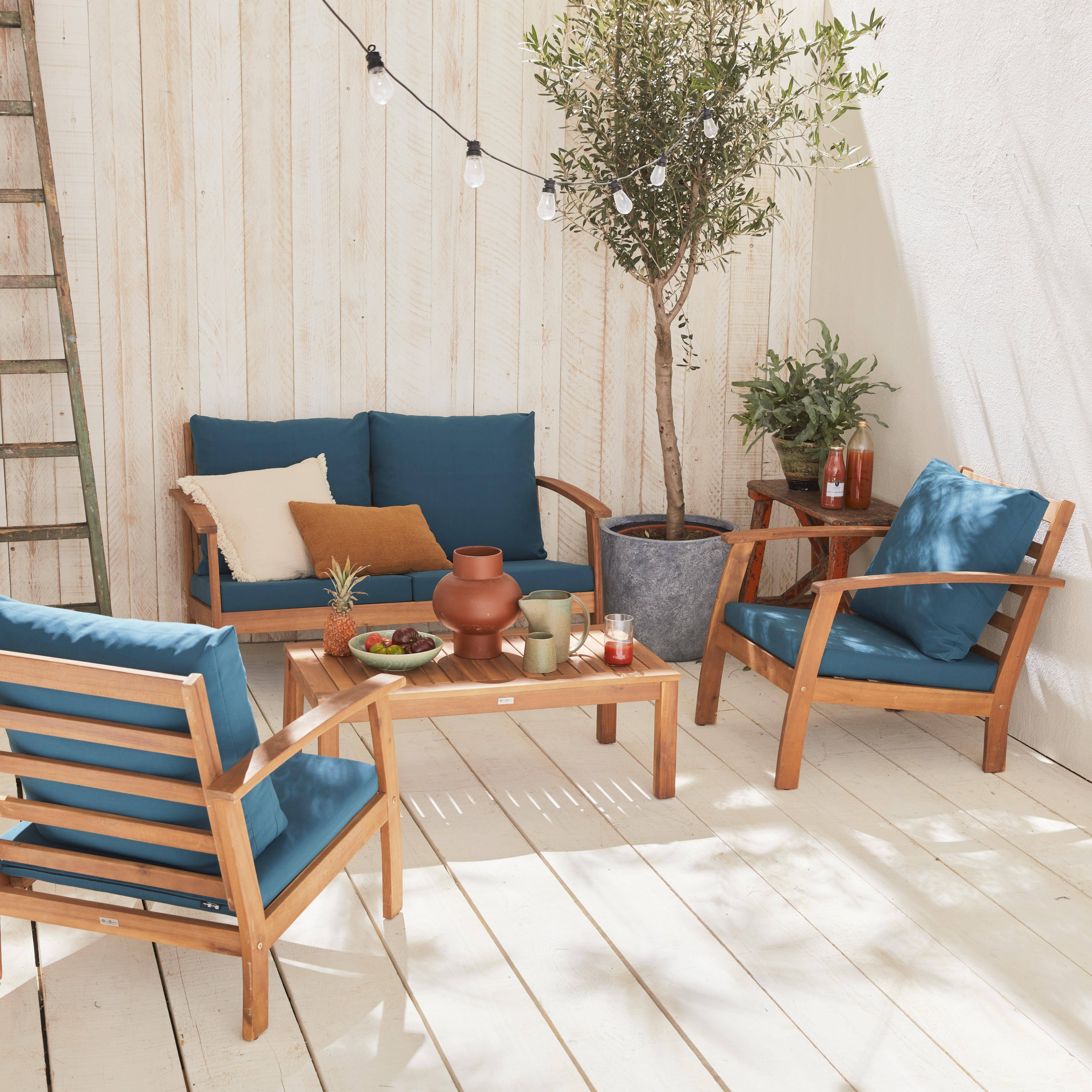 Conjunto de jardín de madera 4 plazas - Ushuaïa - Cojines azul pato, sofá de madera de acacia, sillones y mesa de centro Photo1