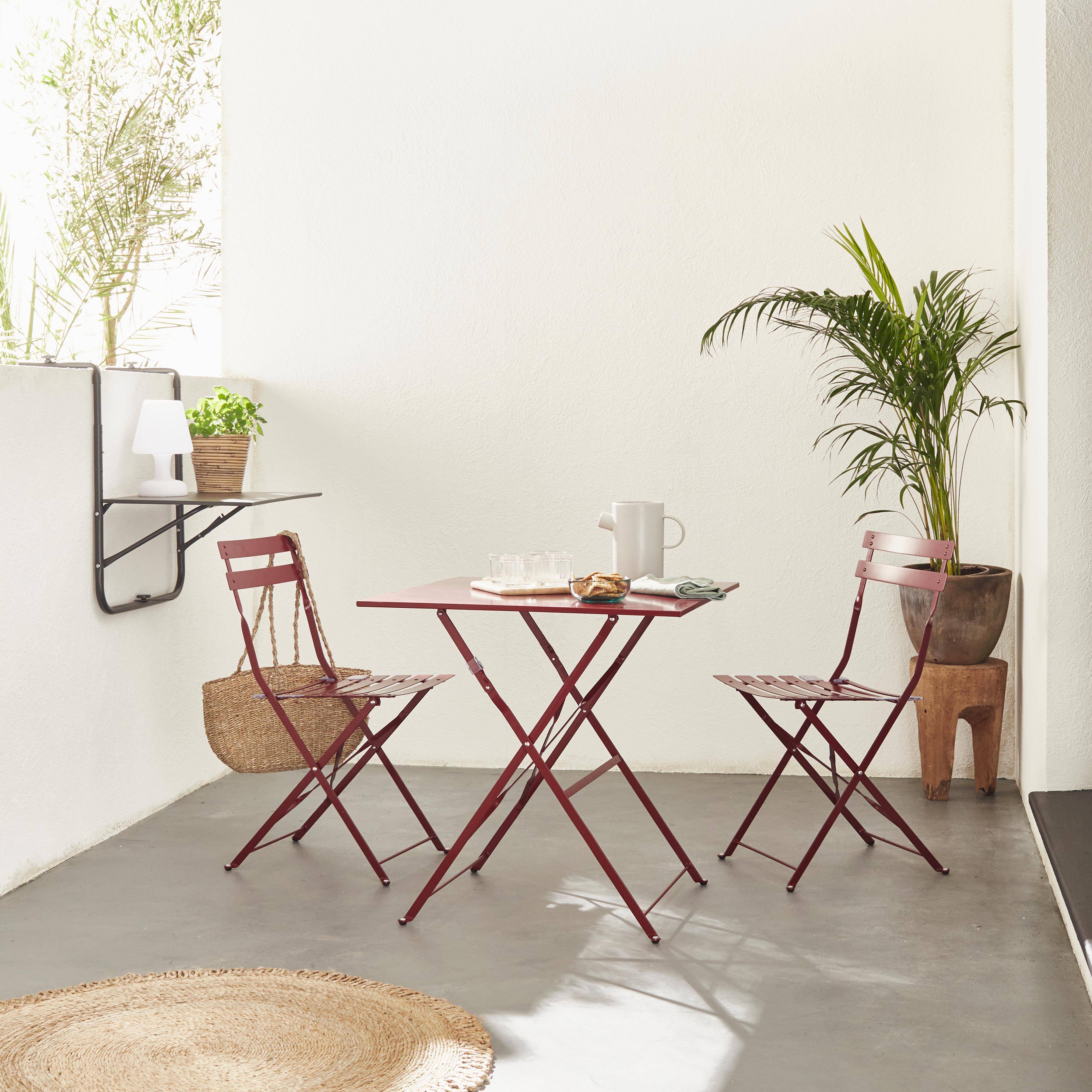 Emilia - Bistroset - 2 inklapbare stoelen en een vierkante tafel 70x70 van gepoedercoat staal  – Bordeauxrood Photo1
